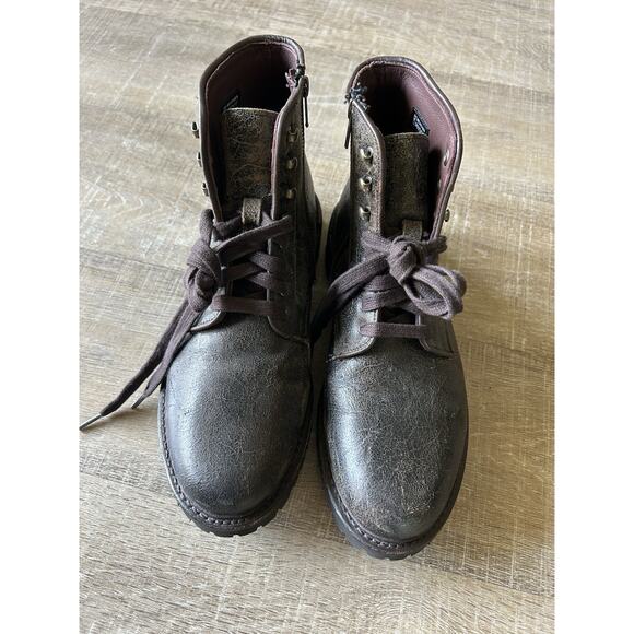 Allen Edmonds Higgins Mill Weatherproof Zip Lug Boot Brown 9.5 D USA